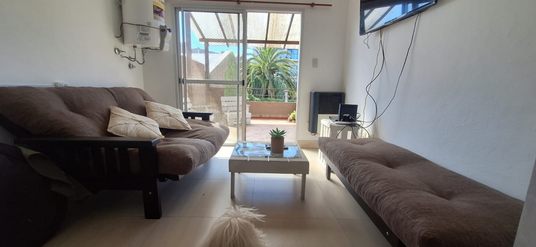DEPARTAMENTO EN PH DE 2 AMBIENTES CON BALCON TERRAZA Y COCHERA.